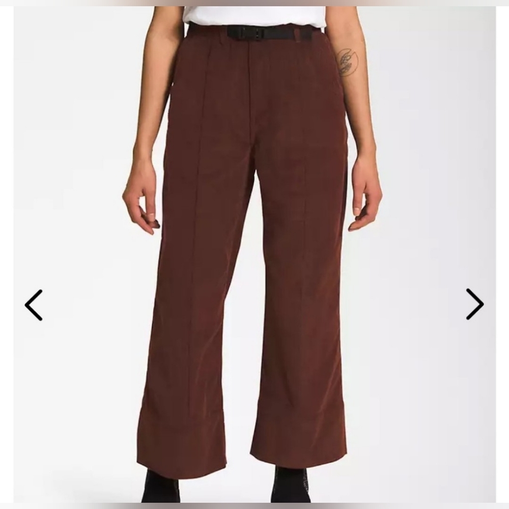 NWT The North Face womens corduroy 'easy pant ' sz M